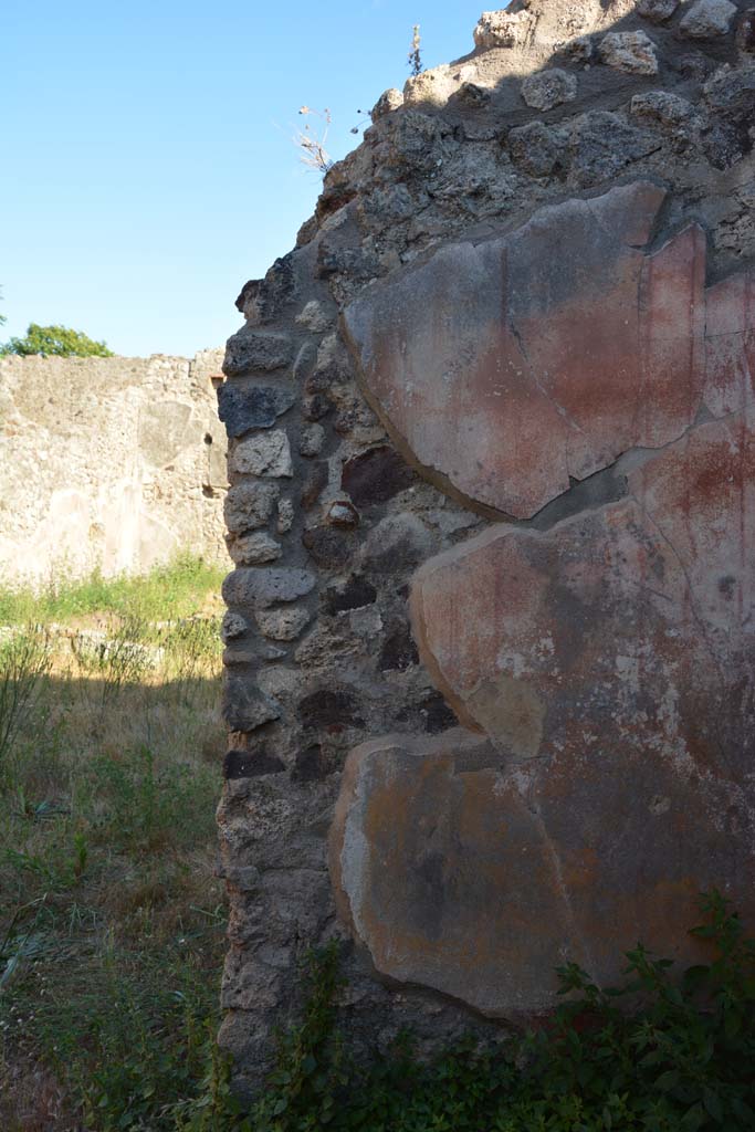 IX.5.18 Pompeii. May 2017. Room o, south wall in south-west corner.
Foto Christian Beck, ERC Grant 681269 DÉCOR.