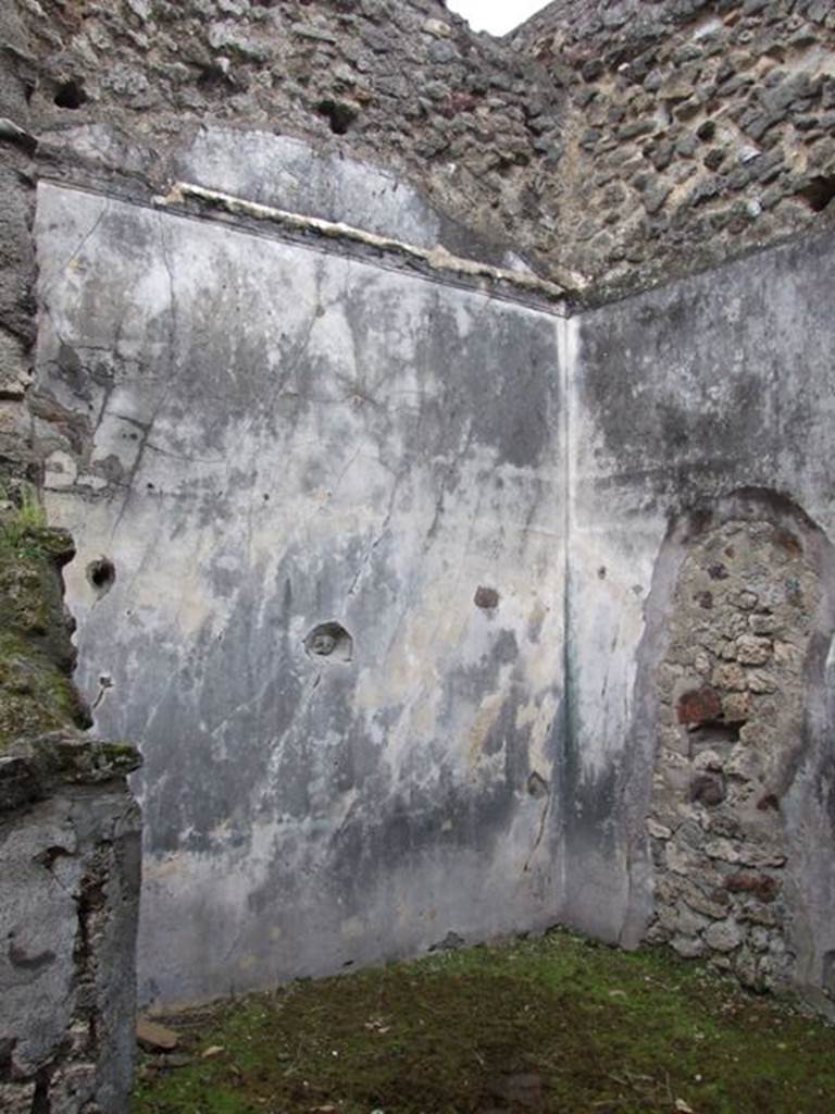 IX.8.6 Pompeii. March 2009.   Room 31, Steps to swimming pool on south west side.