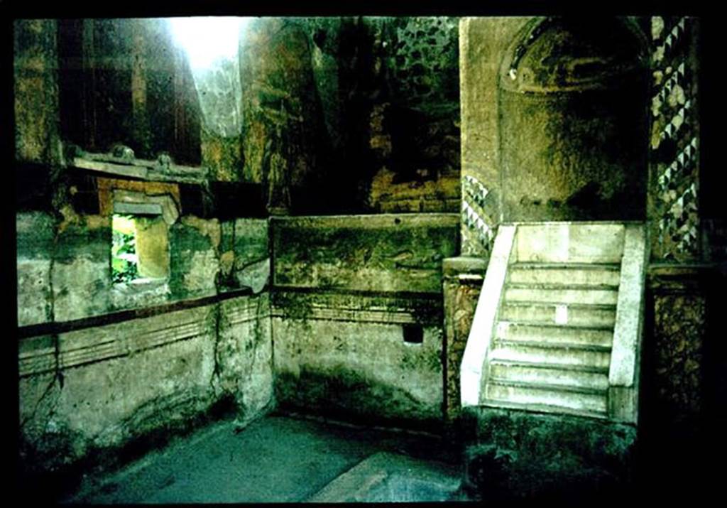 IX.8.6 Pompeii. South-east side of nymphaeum.
Photographed 1970-79 by Günther Einhorn, picture courtesy of his son Ralf Einhorn.