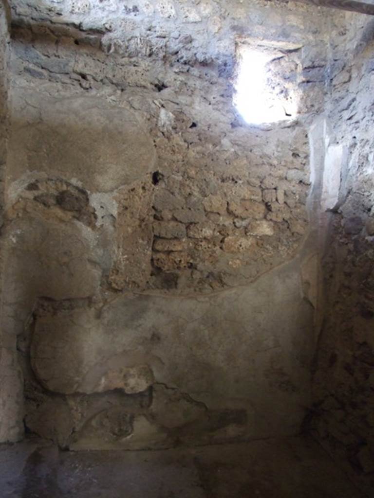 IX.9.c Pompeii. March 2009. West wall of small room.