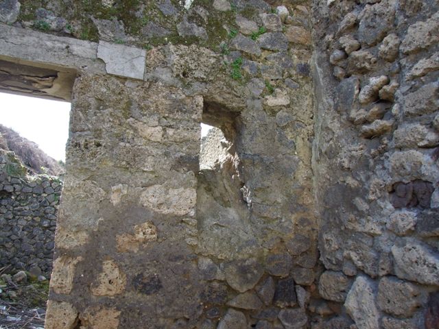 IX.9.g Pompeii. March 2009. Doorway to Triclinium, on east side of Light-yard.
