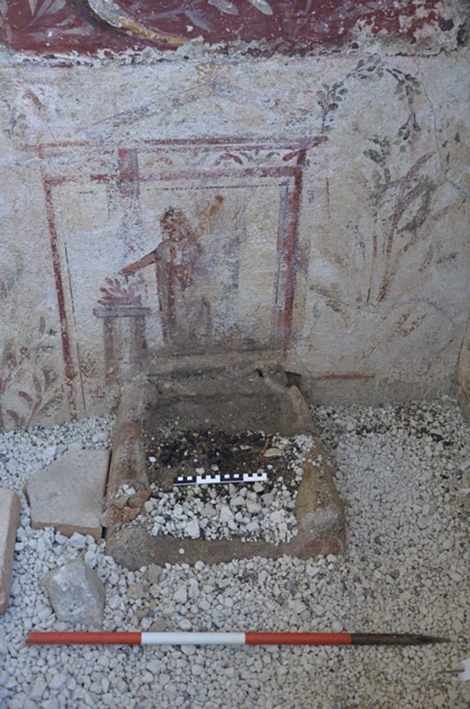 IX.10.1 Pompeii. September 2023. Lararium and altar recently found in room 12.
The burnt deposit on the altar of the lararium (12).
Il deposito combusto sull’altare del larario (12).
See PAP e-journal 6, 28.09.2023, p. 67, fig. 17. Download: PAP e-journals 2023 collection volumes 01-09
Photograph © Parco Archeologico di Pompei.
