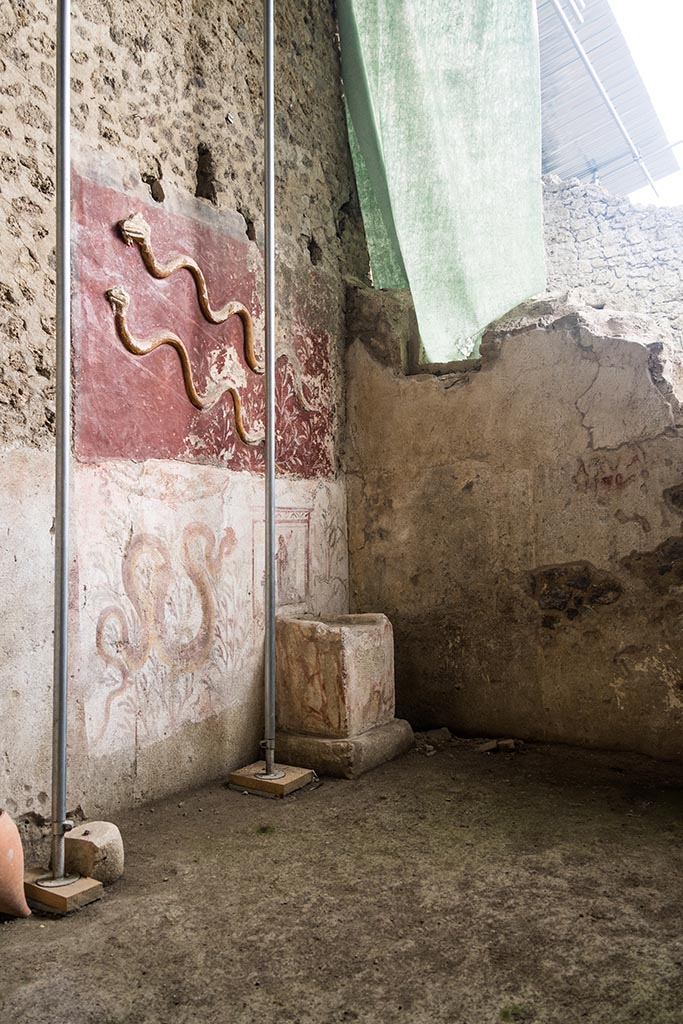 IX.10.1, Pompeii. July 2024.
Room 12, looking towards south-west corner. Photo courtesy of Johannes Eber.