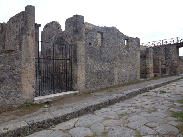 IX.14.4 Pompeii. May 2005. Tetrastyle atrium.