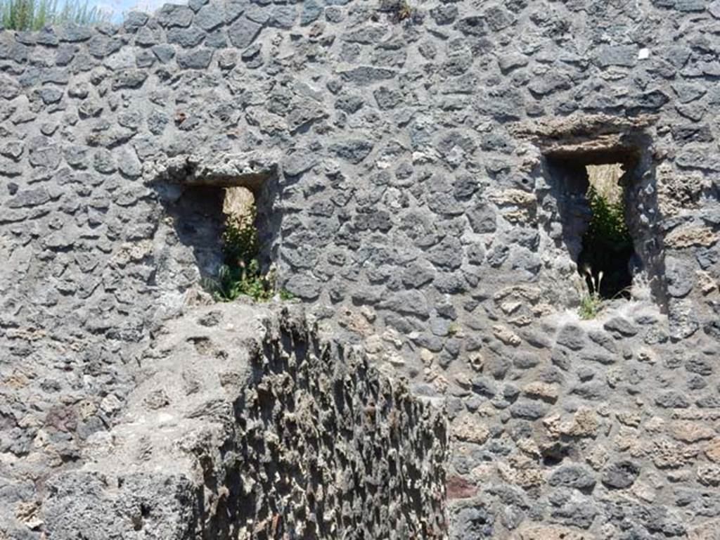 IX.14.4 Pompeii. May 2017. Rooms K and L on the east side of the corridor, east walls with windows. Photo courtesy of Buzz Ferebee.