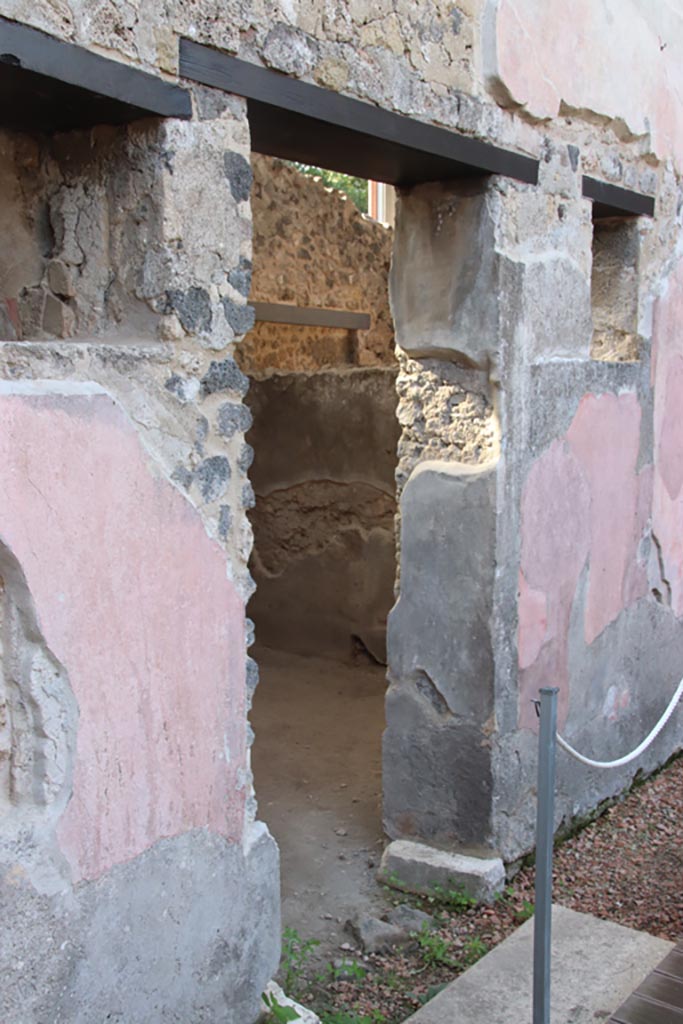 HGW24 Pompeii. Villa of Diomedes. October 2023.
Doorway into antechamber. Photo courtesy of Klaus Heese.
(Villa Diomedes Project – area 2 with doorway and windows to area 16, leading to areas 15 and 17.)
(Fontaine, room 2,10).
