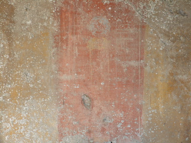 HGE12 Pompeii. December 2006. Two Samnite graves enclosed in metal frames.