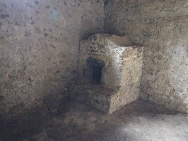 Villa Regina, Boscoreale. December 2006. South wall of east portico with outline of staircase to slaves sleeping quarters.