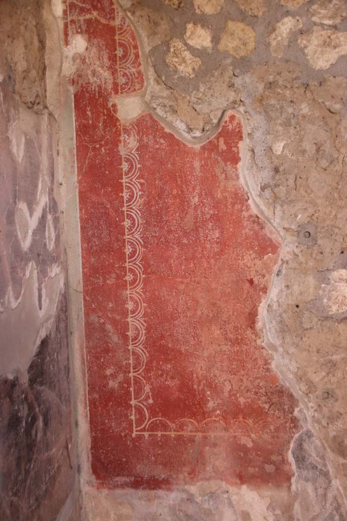 Villa Regina, Boscoreale. September 2021.
Room IV, detail from lower north wall in north-west corner of triclinium. Photo courtesy of Klaus Heese.