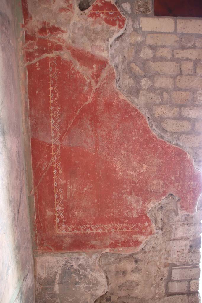 Villa Regina, Boscoreale. September 2021.
Room IV, detail of panel on south wall in south-east corner of triclinium. Photo courtesy of Klaus Heese.
