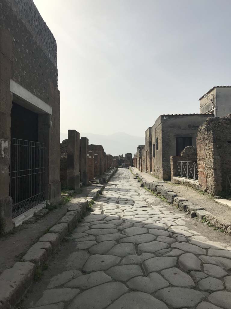 Via Consolare, Pompeii, April 2019. Looking south between VI.2 and VI.17, with VI.2.3, on left.
Photo courtesy of Rick Bauer.