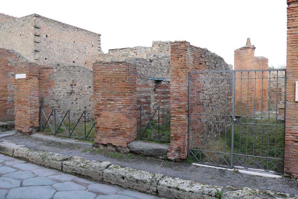 Via Consolare, Pompeii, east side. December 2018. Looking east towards VI.3.1, VI.3.2, and VI.3.3. Photo courtesy of Aude Durand.