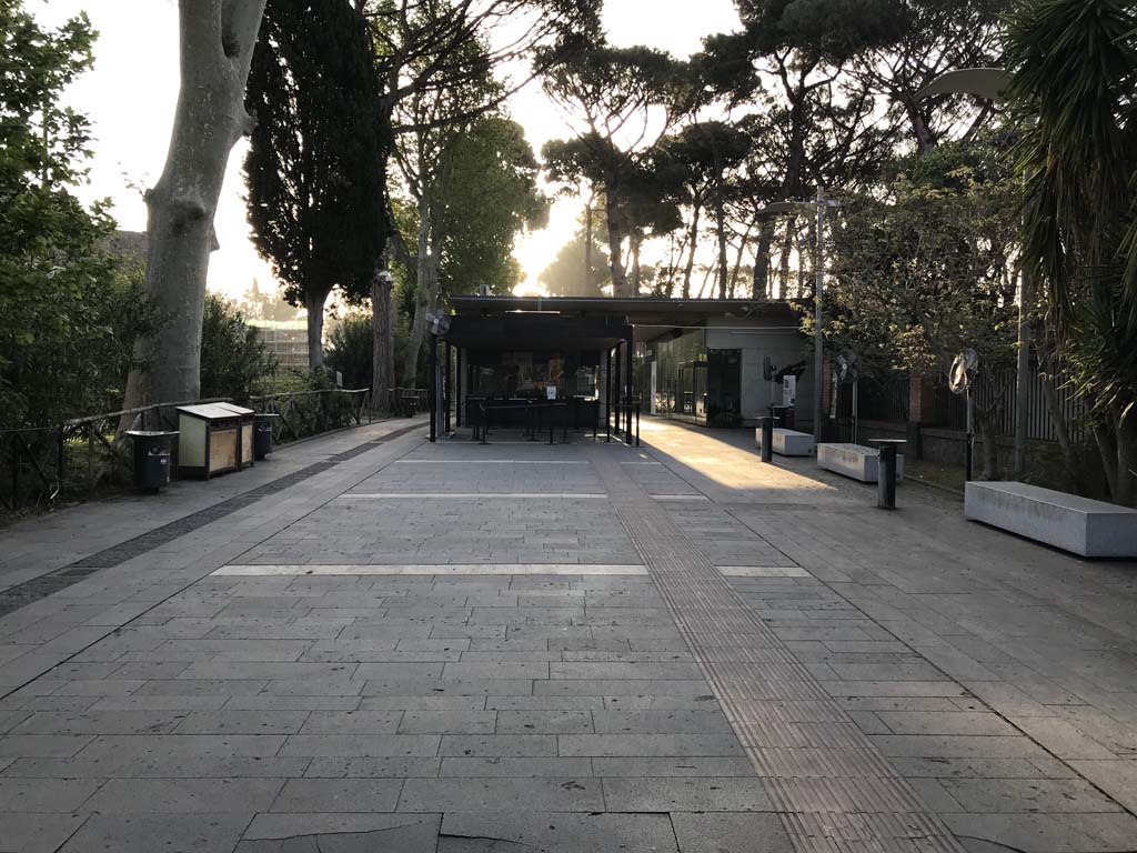 Piazza Porta Marina Inferiore. June 2010. Entrance eventually leading back to Porta Marina entrance. Photo courtesy of Rick Bauer.