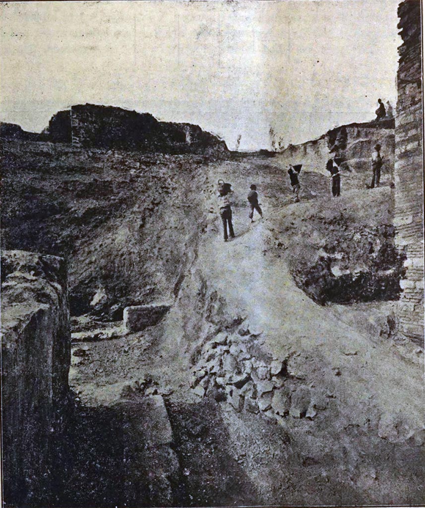 Vicolo del Labirinto, Pompeii. During excavations c.1897. Looking north from the end of Vicolo del Labirinto to Tower X. 
See Notizie degli Scavi di Antichità, 1897, p. 153, fig. 1.

