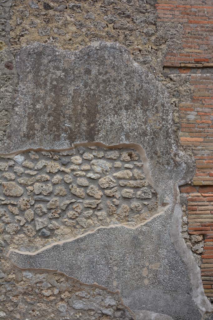 Vicolo di Tesmo, east side, Pompeii. May 2017.
Detail of remaining stucco on exterior wall of IX.5.18/19/20/21.
Foto Christian Beck, ERC Grant 681269 DÉCOR.