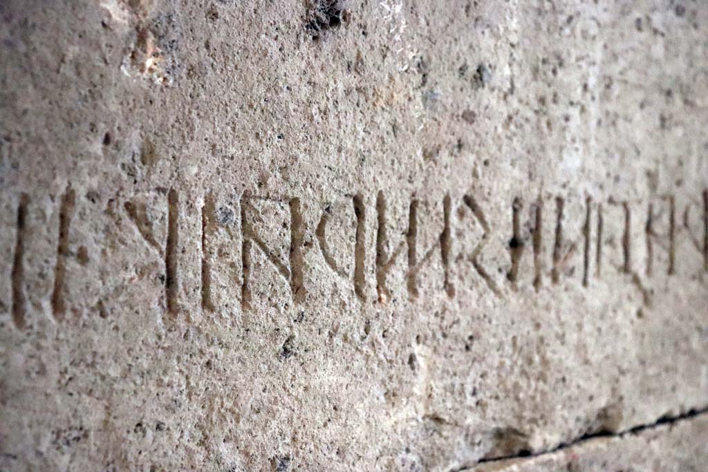 Tempio dionisiaco in località Sant’Abbondio di Pompei. February 2021.
Detail of inscription. Photo courtesy of Fabien Bièvre-Perrin (CC BY-NC-SA).