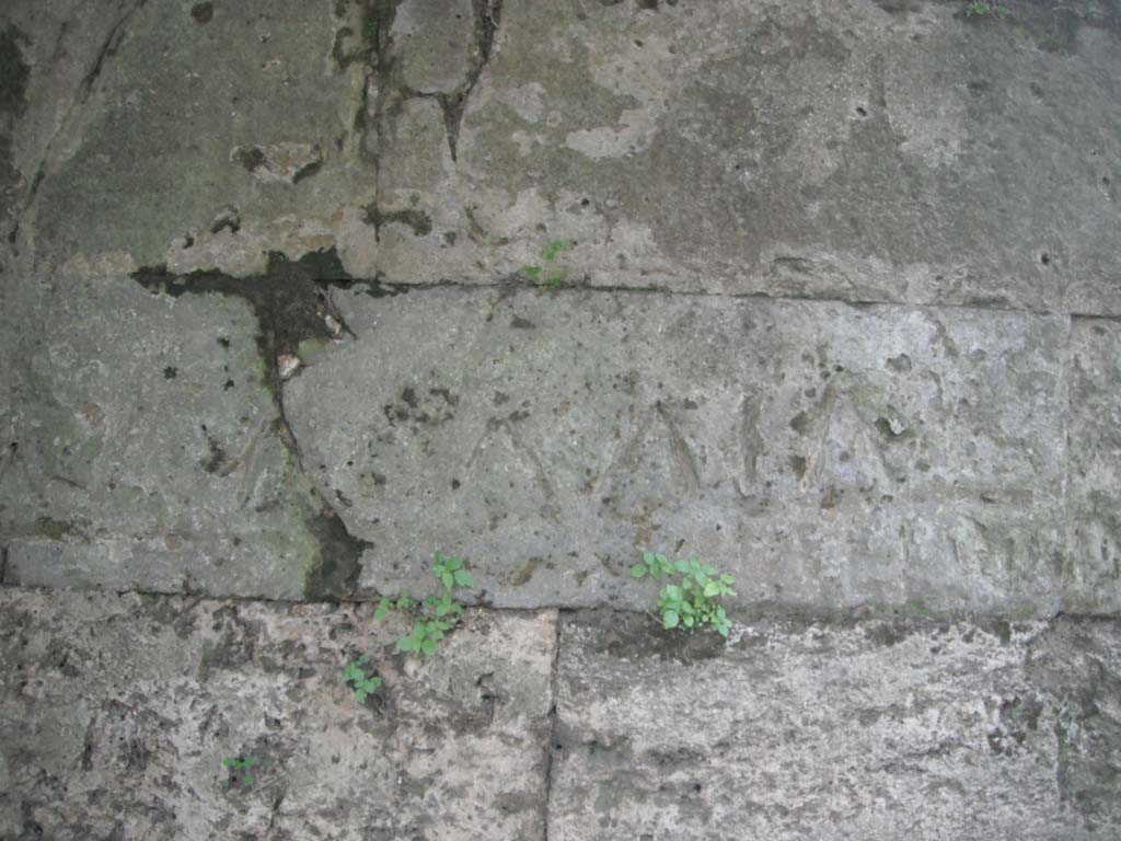 Tombs PSPN Pompeii. July 2011. Niche in walls near Tower VII. Photo courtesy of Rick Bauer.