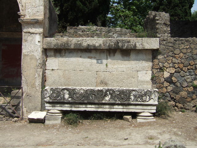 HGE08 Pompeii. Tomba del vaso di vetro blu, on right. Old undated photograph courtesy of the Society of Antiquaries, Fox Collection.