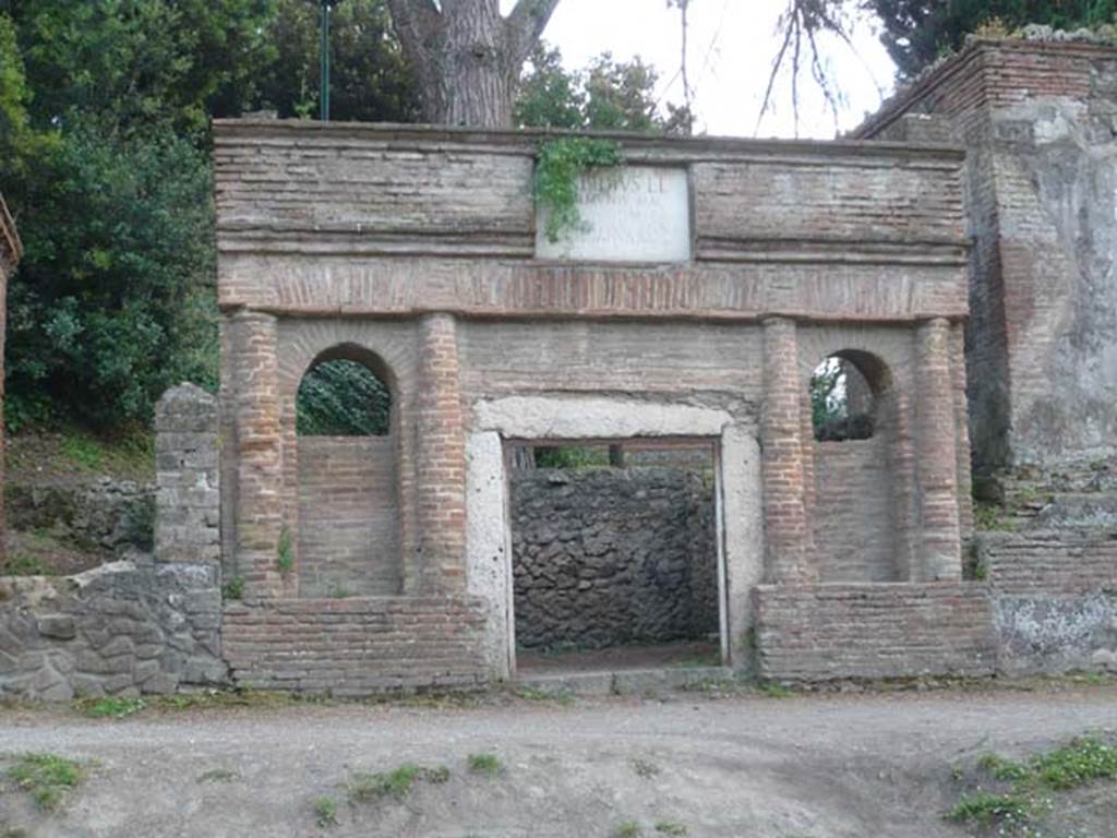 Pompeii Porta Nocera Tomb 15ES. May 2011. Tomb of Lucius Barbidius Communis and Pithia Rufilla.
Photo courtesy of Buzz Ferebee.