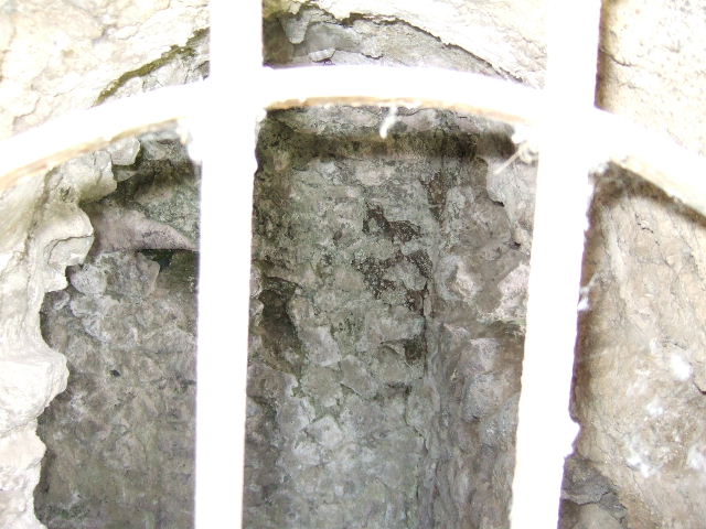 T7 Pompeii. July 2011. Walls containing carved inscriptions near Tower VII. Photo courtesy of Rick Bauer. According to Cooley, a series of inscriptions (CIL X 8349 to 8361) were found between the Porta Sarno and the Porta Nola. These appear to be epitaphs and are inscribed directly on the city walls, rather than on separate tombstones. Nearby were found 38 cinerary urns containing cremations. “They perhaps represent the burials of the poorer inhabitants of Pompeii”.