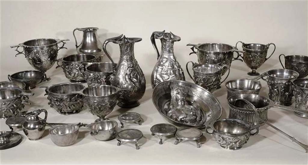 Villa della Pisanella, Boscoreale. View of some of the Boscoreale Treasure.
Photo (C) RMN-Grand Palais (mus�e du Louvre) / Les fr�res Chuzeville.

