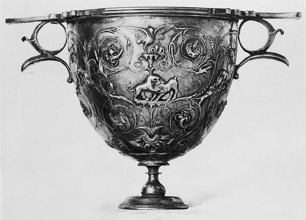 Villa della Pisanella, Boscoreale. Side of the silver Cantharus decorated with floral scrolls and animal fights; Stork flapping wings in front of a snake; a lion and a bull fighting.
Cote du Cantharus argent� � d�cor de rinceaux floraux et combats d'animaux ; Cigogne battant des ailes devant un serpent; combat d'un lion et d'un taureau.
Now in the Louvre, inventory number BJ1908.
Voir/See De Villefosse H., 1899. L'argenterie et bijoux d'or du tr�sor de Boscoreale description des pi�ces conserv�es au Mus�e du Louvre: Monuments et Memories 5 1899 with supplement 1902, pl. X.
