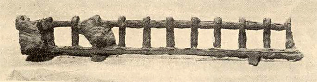 Villa of Agrippa Postumus Boscotrecase. 1922. Room 1. NdS Fig.3: showing the iron fetter used for shackling the slaves.
See Notizie degli Scavi di Antichità, 1922, p. 463 fig. 3.