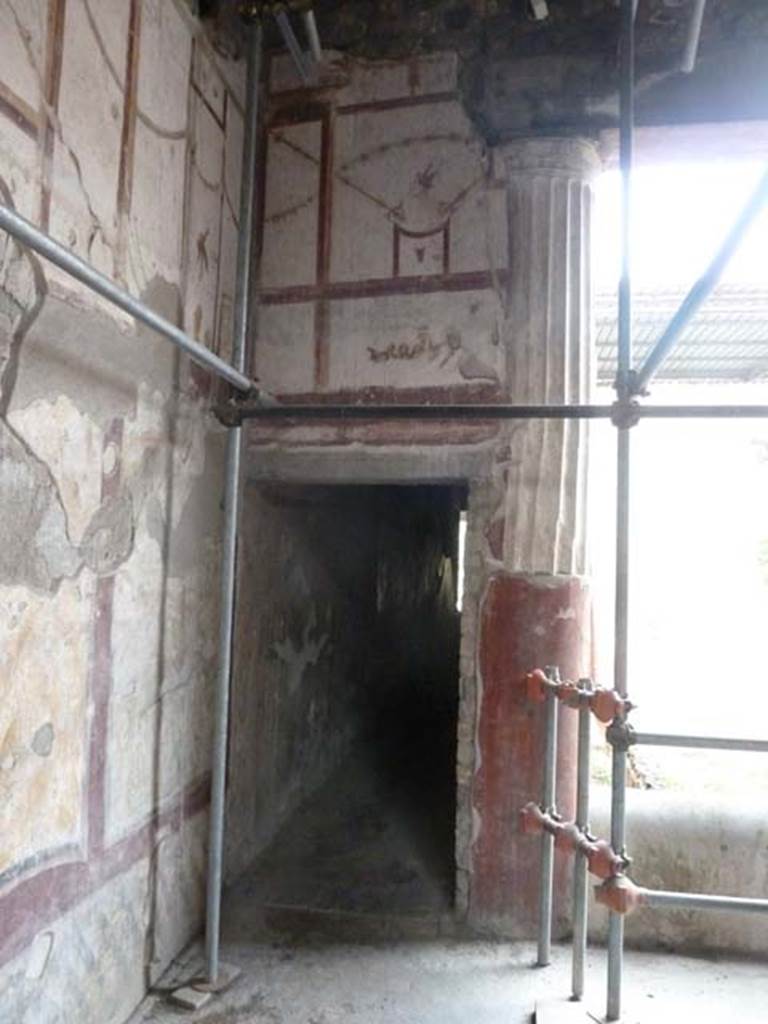 Oplontis Villa of Poppea, September 2015. 
Entrance to corridor 6 in north-west corner of room 4. 
