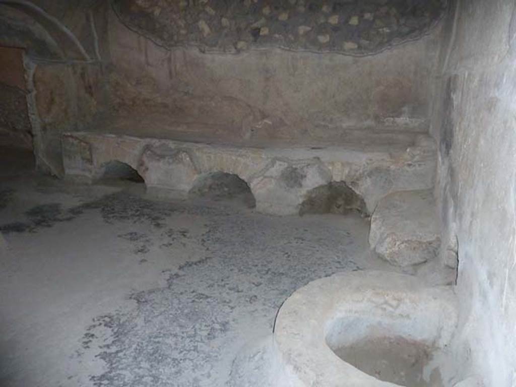Oplontis, September 2015. Room 7, looking towards north-east corner of kitchen area.  