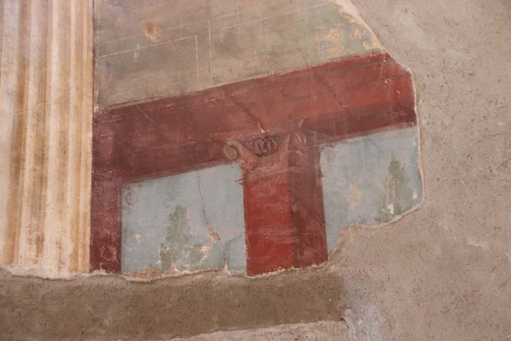 Oplontis Villa of Poppea, September 2021.
Room 15, detail of decorative painting above doorway to room 14, in east wall in south-east corner. Photo courtesy of Klaus Heese.