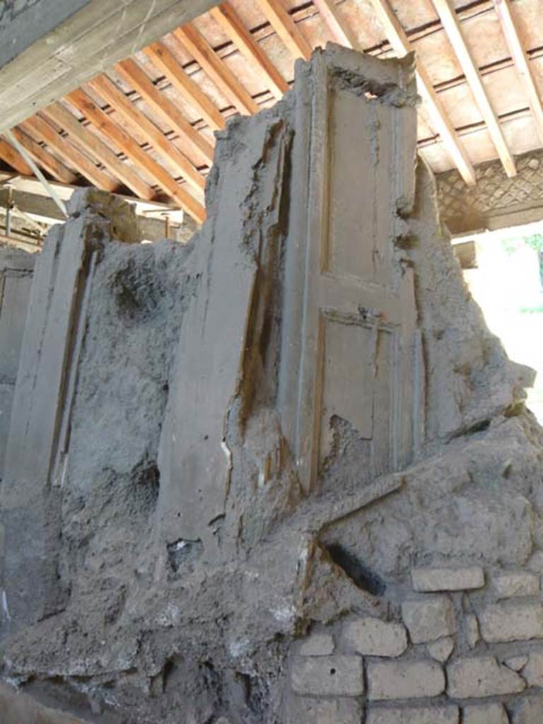 Oplontis, May 2011. Room 15, plaster-cast of window shutters in the south wall.
Photo courtesy of Buzz Ferebee.