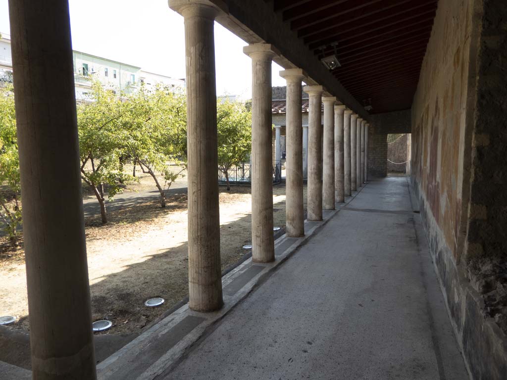 Oplontis Villa of Poppea, September 2017. East portico 34, looking north-east.
Foto Annette Haug, ERC Grant 681269 DÉCOR.
