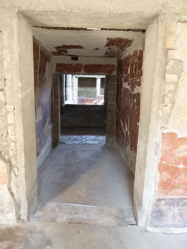 Oplontis Villa of Poppea, September 2017.
Corridor 37, looking north along corridor 37 towards internal peristyle 32, from portico 24.
Foto Annette Haug, ERC Grant 681269 DÉCOR.

