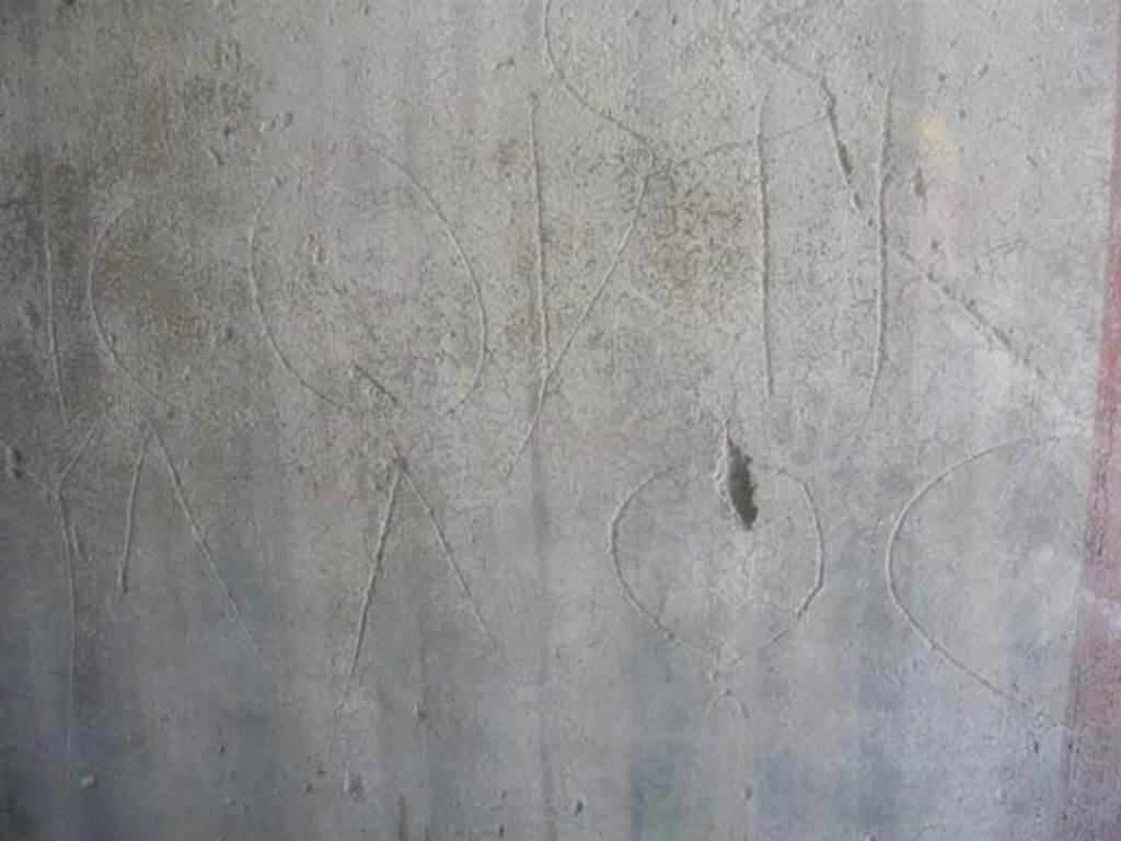 Oplontis, May 2011. Room 52, graffiti on west wall, written in Greek by a certain Beryllos, reading “Mnesthei Beryllos” (or “Be Beryllos remembered”). Photo courtesy of Buzz Ferebee.