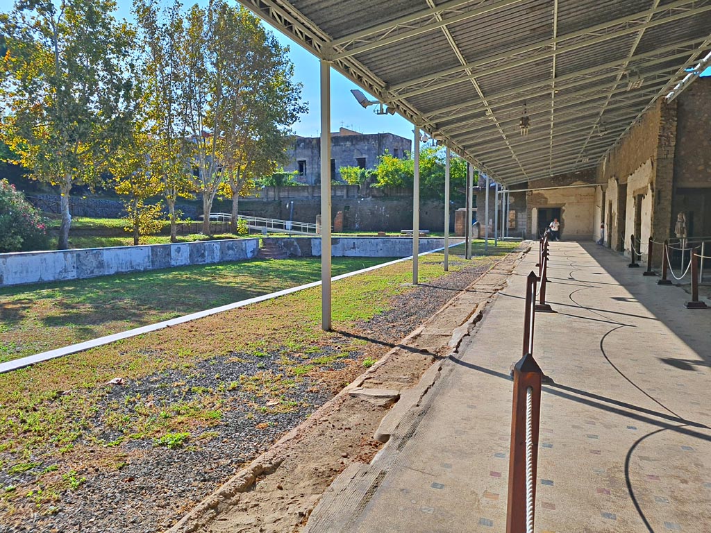 Oplontis Villa of Poppea, October 2023.
Area 96, looking south-east across swimming pool from area 80, the east side of the west portico. Photo courtesy of Giuseppe Ciaramella.