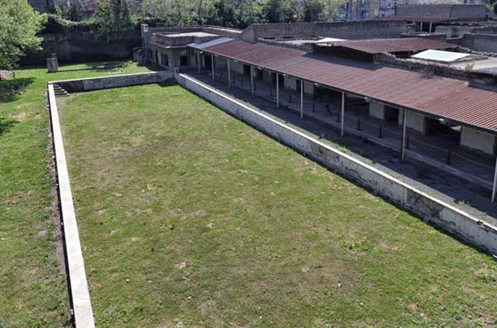 Oplontis Villa of Poppea, April 2018.
Looking south along east side (area 98) of swimming pool 96 towards area 92, the sculpture garden, on its south side. Photo courtesy of Ian Lycett-King. Use is subject to Creative Commons Attribution-NonCommercial License v.4 International.