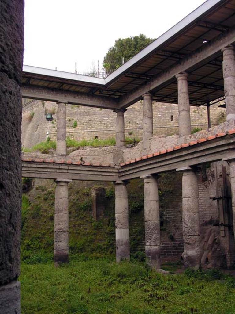 Oplontis, Villa of Lucius Crassius Tertius. March 2005. North-west end of courtyard 27.
Photo courtesy of Massimo Gravili.