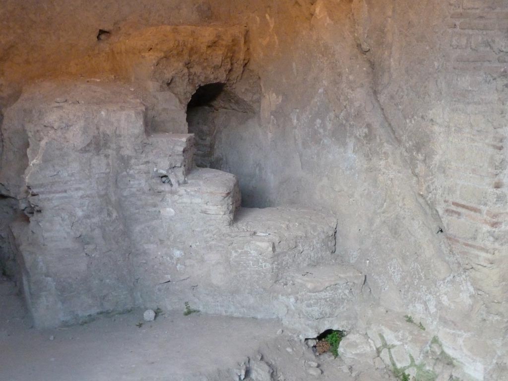 Stabiae, Villa Arianna, September 2015. Room 29, north end of praefurnium or boiler room.