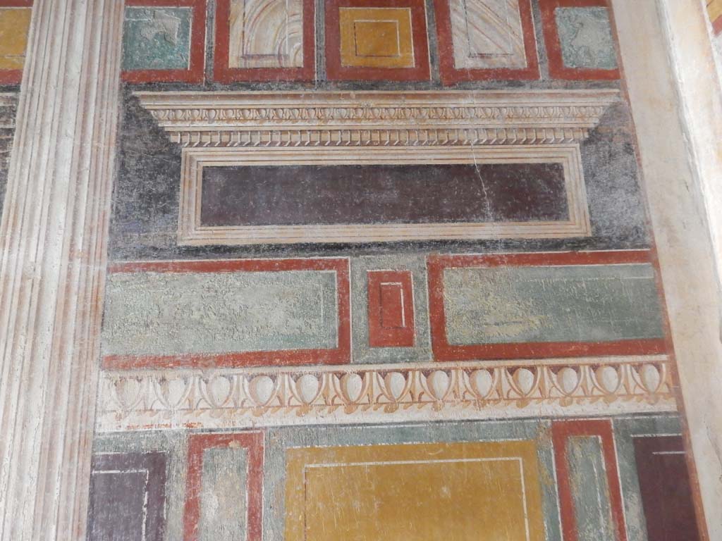 Stabiae, Villa Arianna, June 2019. Room 45, detail from west wall at north end. Photo courtesy of Buzz Ferebee.
