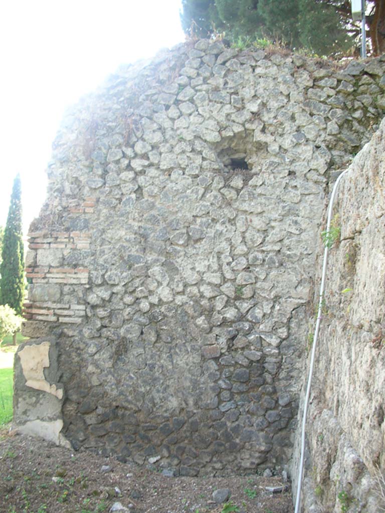 Tower III, Pompeii. May 2010.
Looking west towards east side of Tower. Photo courtesy of Ivo van der Graaff.