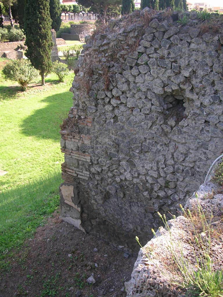 Tower III, Pompeii. May 2010.
Looking west towards east side of Tower. Photo courtesy of Ivo van der Graaff.