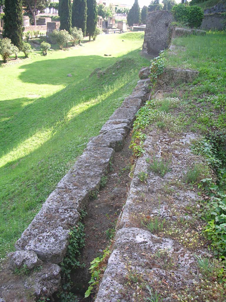 Walls on east side of Tower III, Pompeii. May 2010.
Looking west along top of wall towards Tower. Photo courtesy of Ivo van der Graaff.