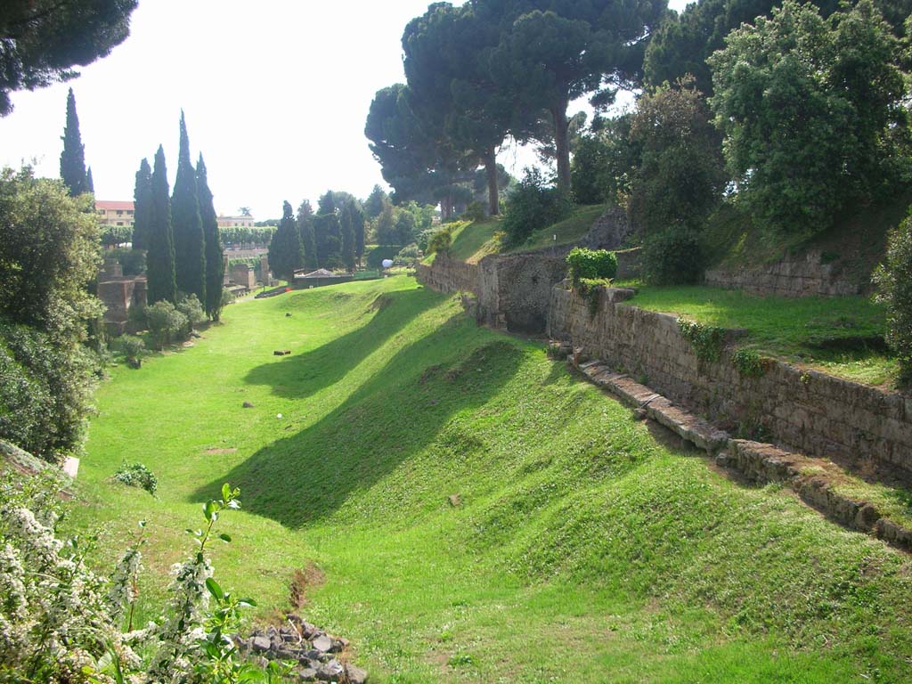 City Walls on south side of Pompeii. May 2010.
Looking west towards Tower III, and area of Nocera Gate. Photo courtesy of Ivo van der Graaff.