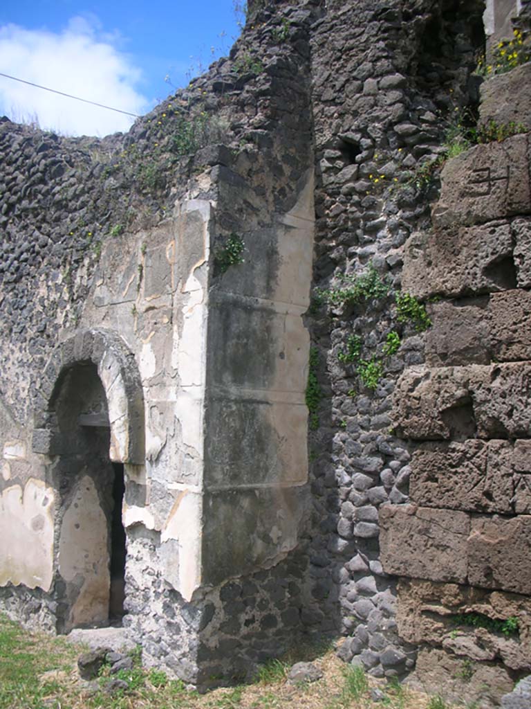 Tower X, Pompeii. May 2010.
Looking west towards south side with doorway and abutting south City Wall, on right. Photo courtesy of Ivo van der Graaff.